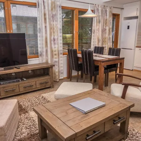 Holiday Karhunvartijan Linna B15 Prázdninový dům